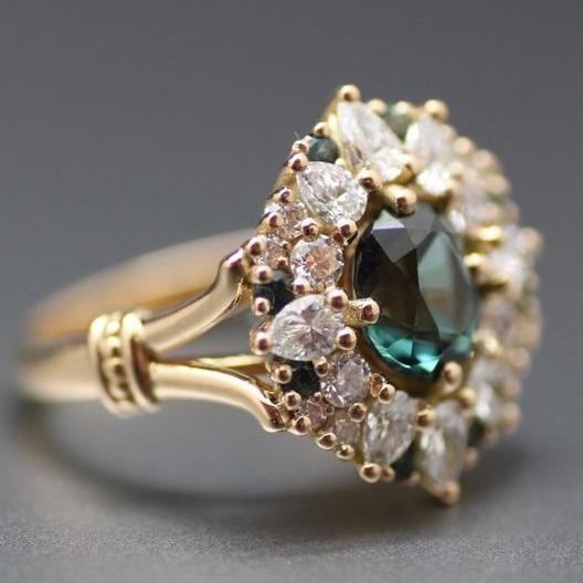 Vintage Emerald Bright Zirconia Ring