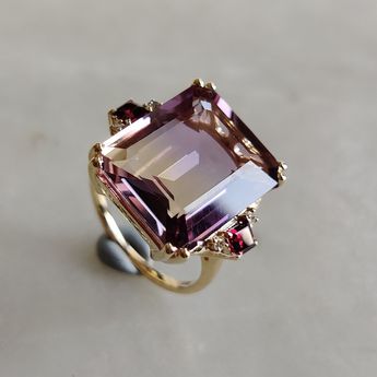 Vintage Purple Cubic Glass Ring