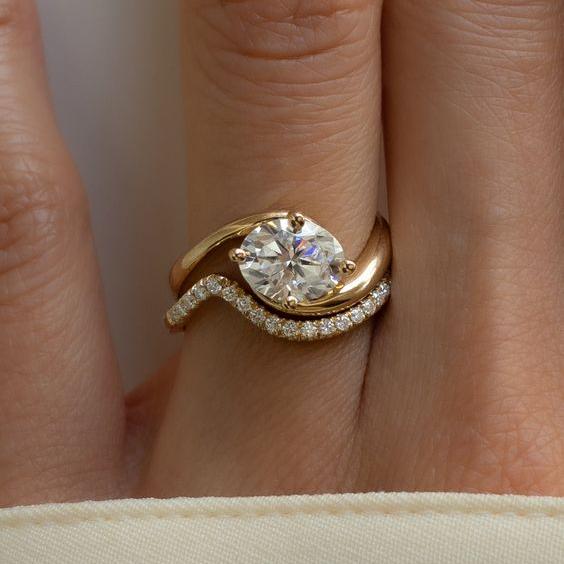 Vintage Wavy Zirconia Ring Set