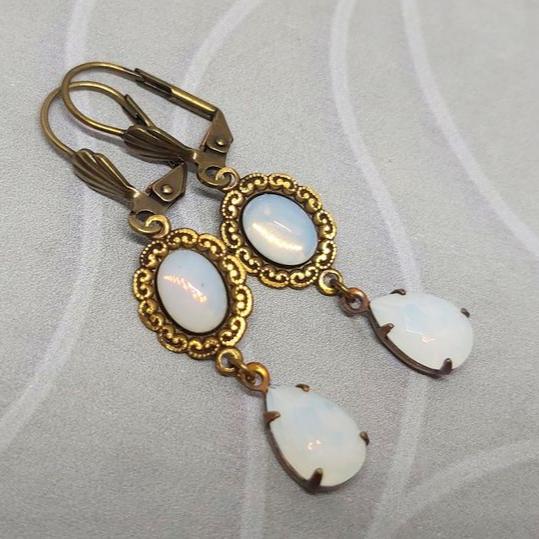 Vintage White Dangling Earrings