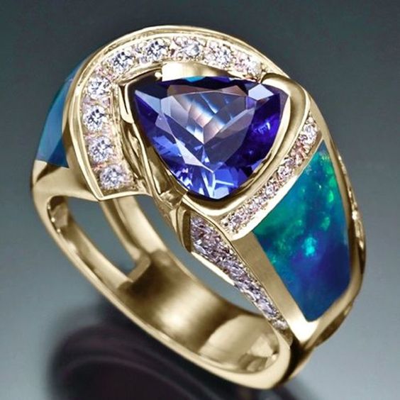 Vintage Ocean Blue Crystal Ring