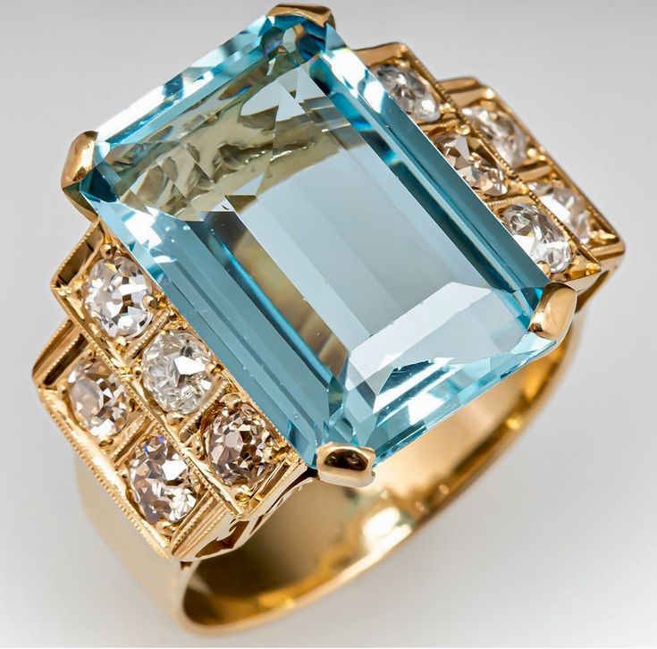 Vintage Blue Gold Bright Ring