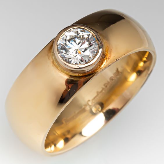 Vintage Inlaid Zirconia Gold Plated Ring