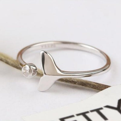 Dolphin tail ring in 925 sterling silver and zirconia adjustable