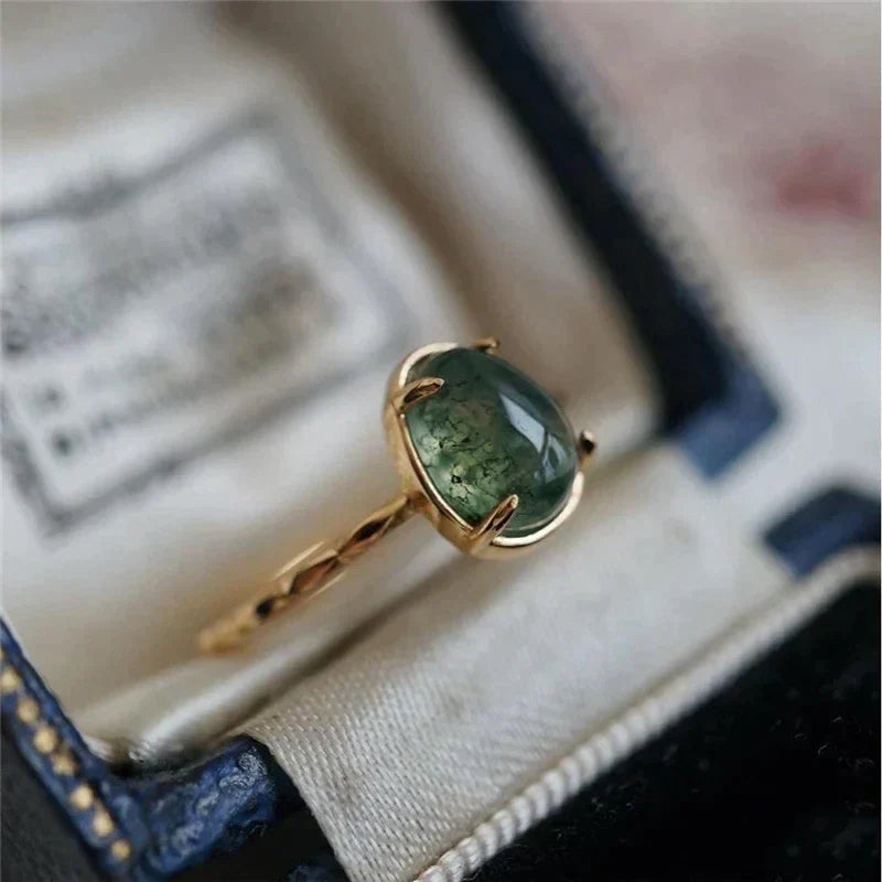 Green Water Drop Luxury Gold Ring