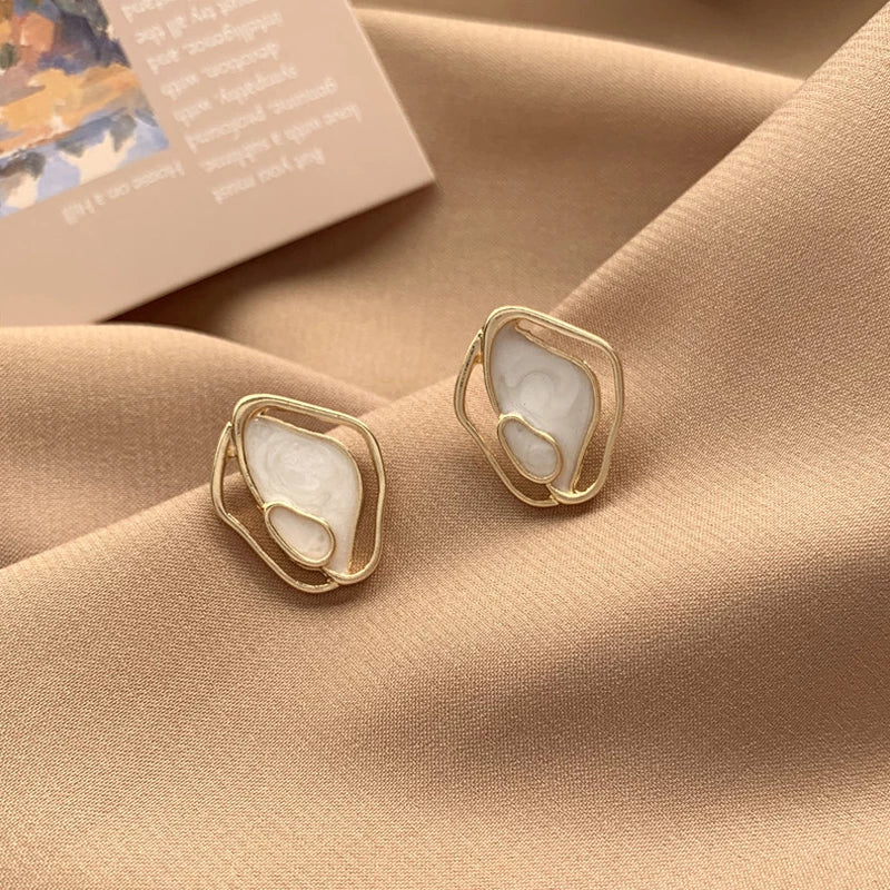 Golden Shell Earrings