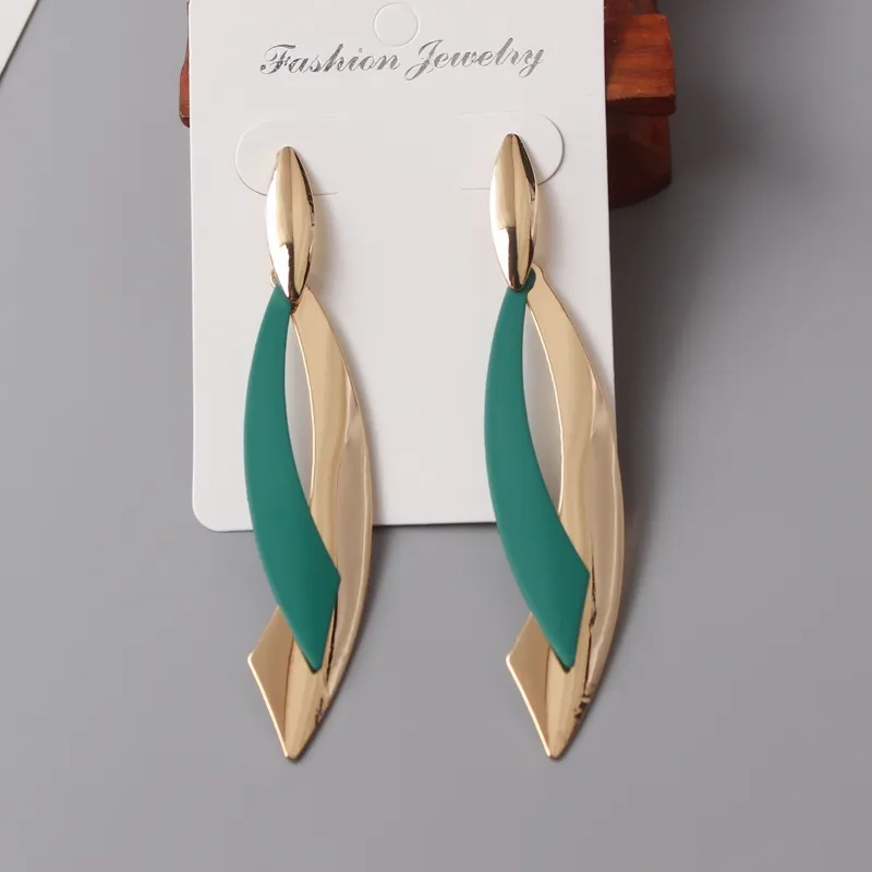 Elegant Green Golden Earrings