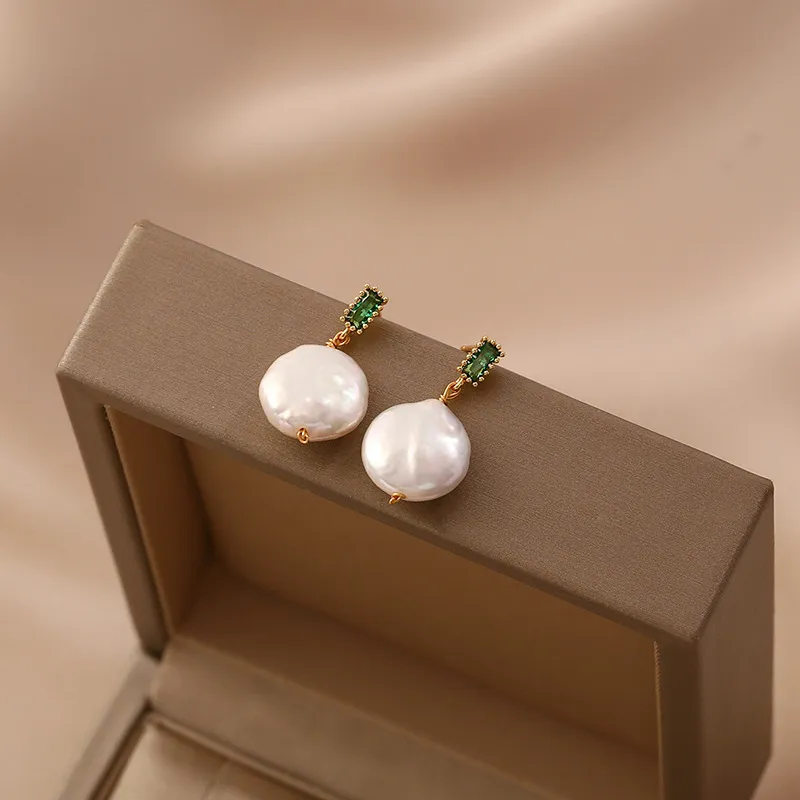 Elegant Green Crystal Pearl Earrings