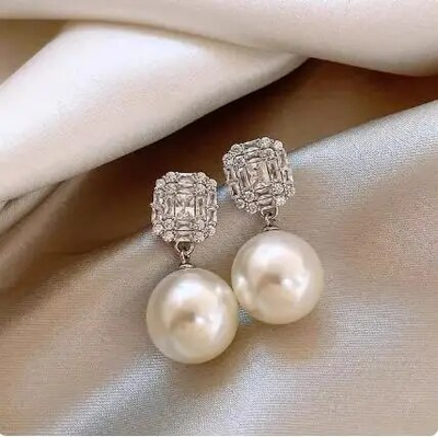 Elegant Bright Crystal Pearl Earrings