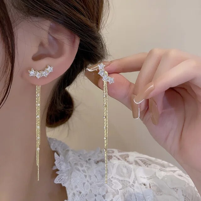 Elegant Bright Dangling Gold Earrings