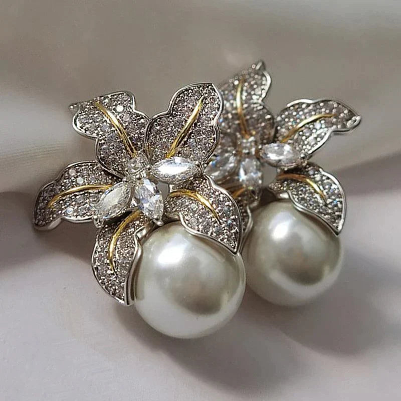 Elegant Flower Pearl Earrings