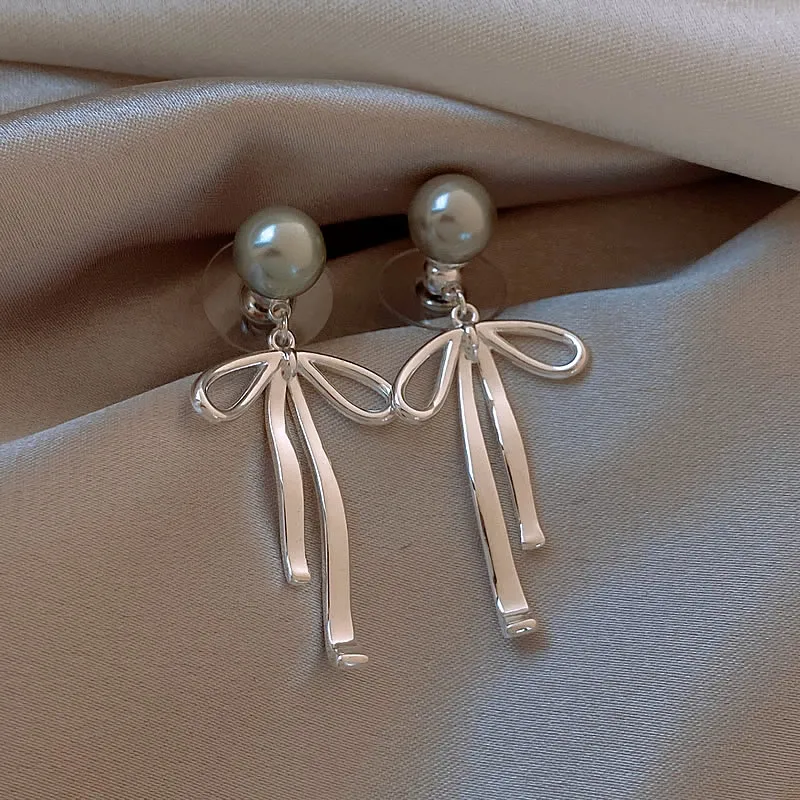 Elegant Bow Pearl Earrings