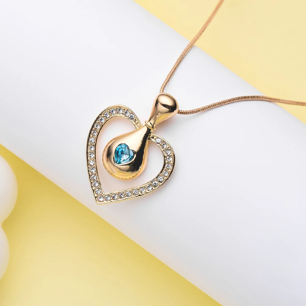 Elegant Golden Blue Crystal Heart Necklace