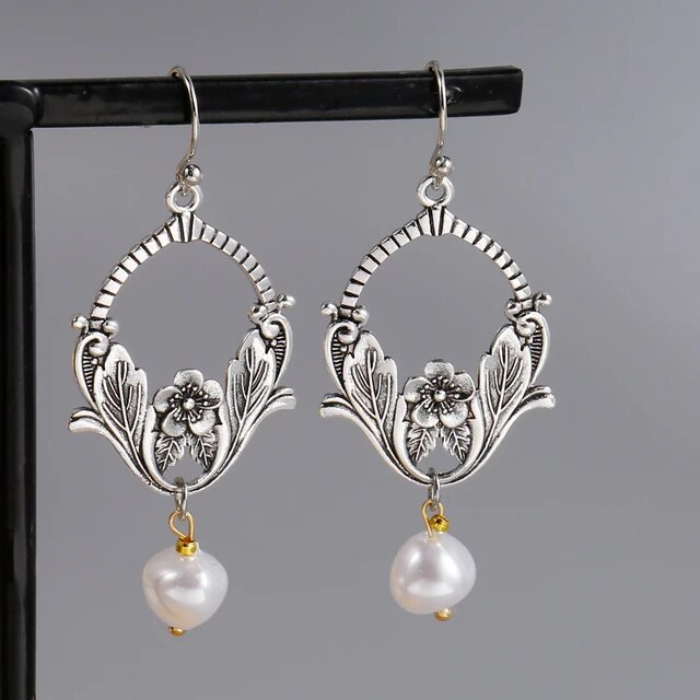 Vintage Silver Pearl Dangling Earrings