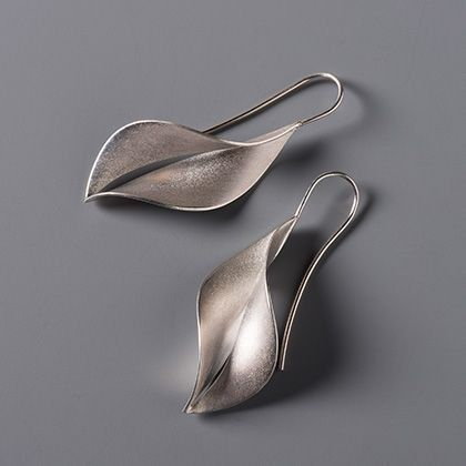 Vintage Clean Leaf Silver Earrings