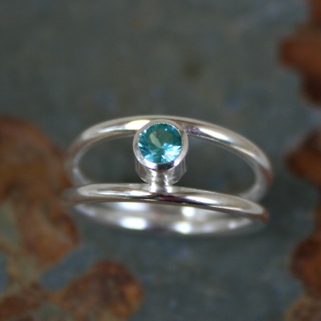 Vintage Blue Zirconia Silver Layered Ring