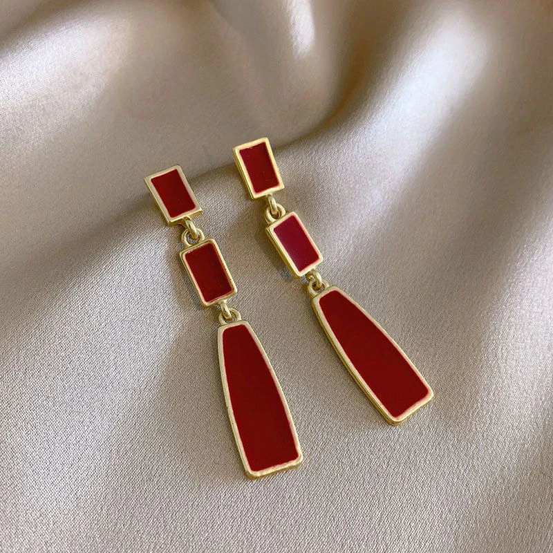 Elegant Dangling Red Golden Earrings