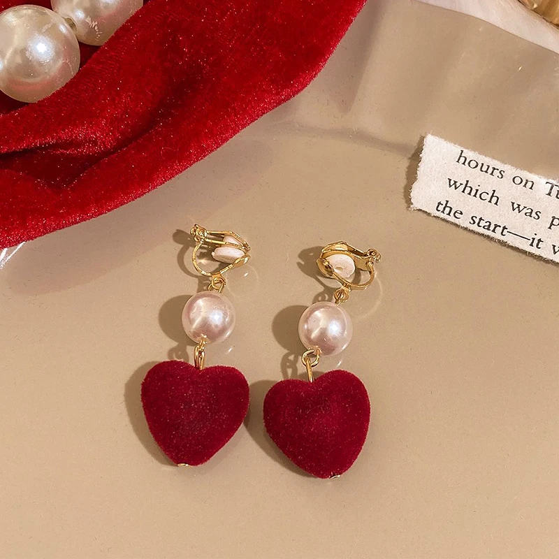 Elegant Red Heart Pearl Earings