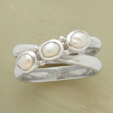 Vintage Inlaid Pearls Silver Ring