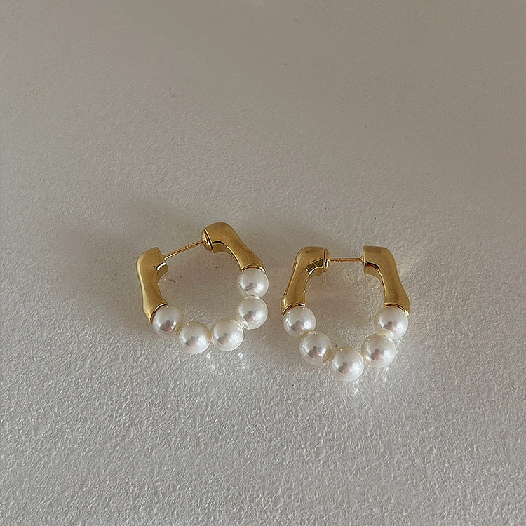 Elegant White Pearls Gold Earrings