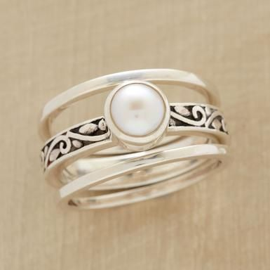 Vintage Silver Ring with Pearls