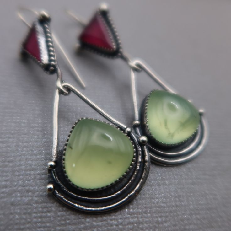 Vintage Dangling Green Glass Earrings