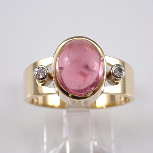 Vintage Inlaid Oval Pink Glass Ring