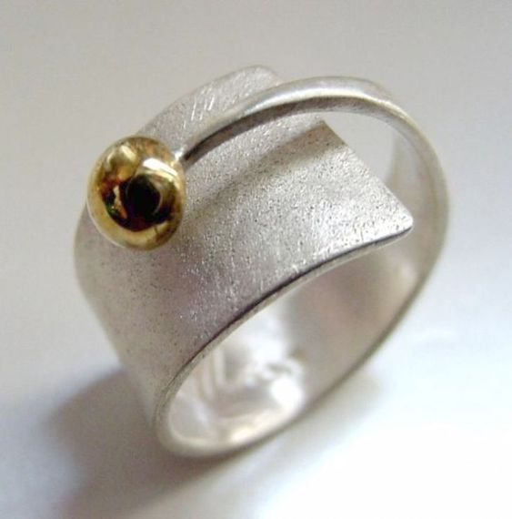 Vintage Open Gold Bead Silver Ring