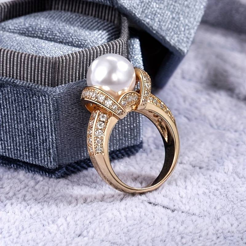 Vintage Pearl Gold Bright Ring