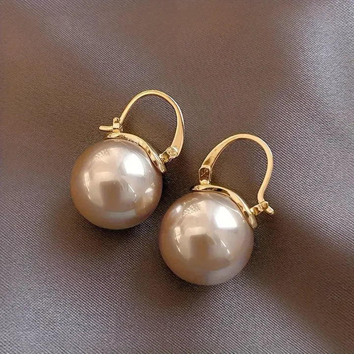 Golden Pearl Exquisite Earrings